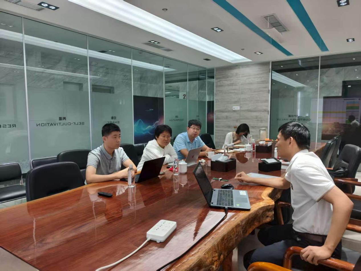 深圳希晶光电科技开发一行来淄考察 共探光电科技领域合作新机遇